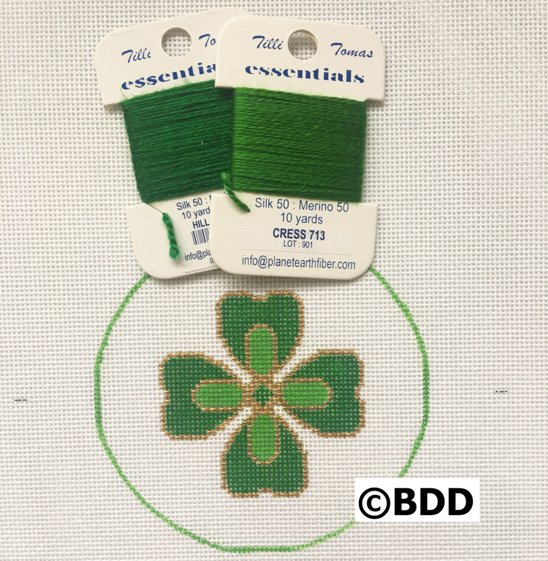 Irish Ornament Clover with thread kit